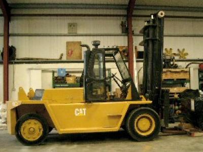 Caterpillar 15 MT Forklift